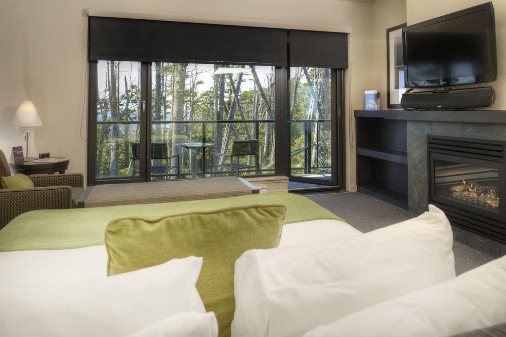 Black Rock Oceanfront Resort
