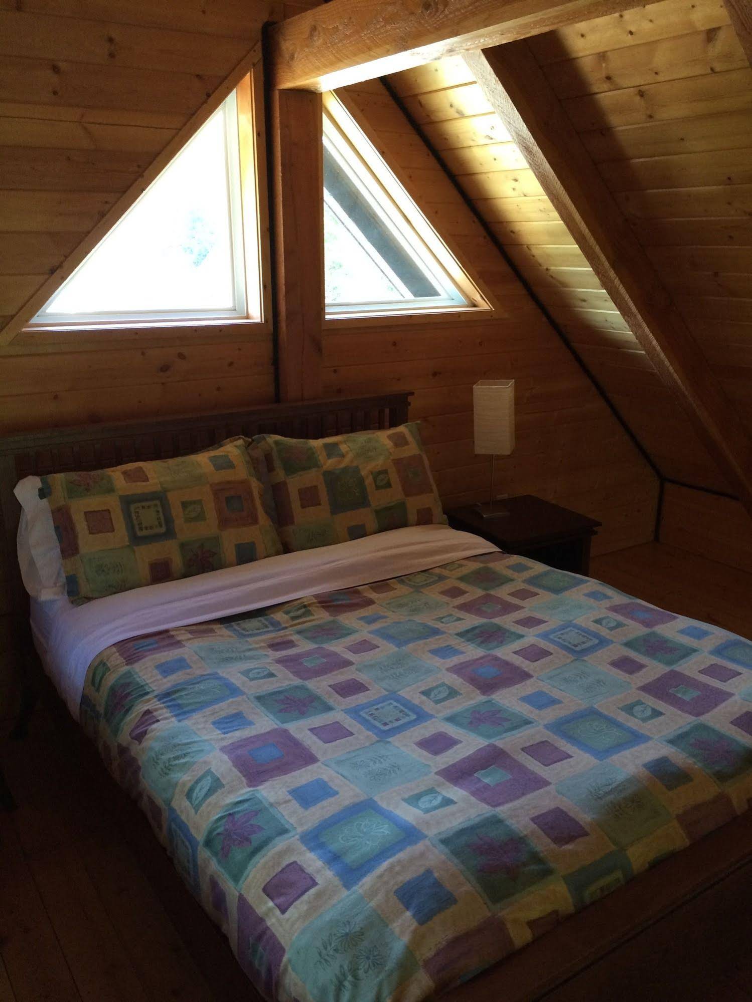 Wild Pacific Waterfront Cabins