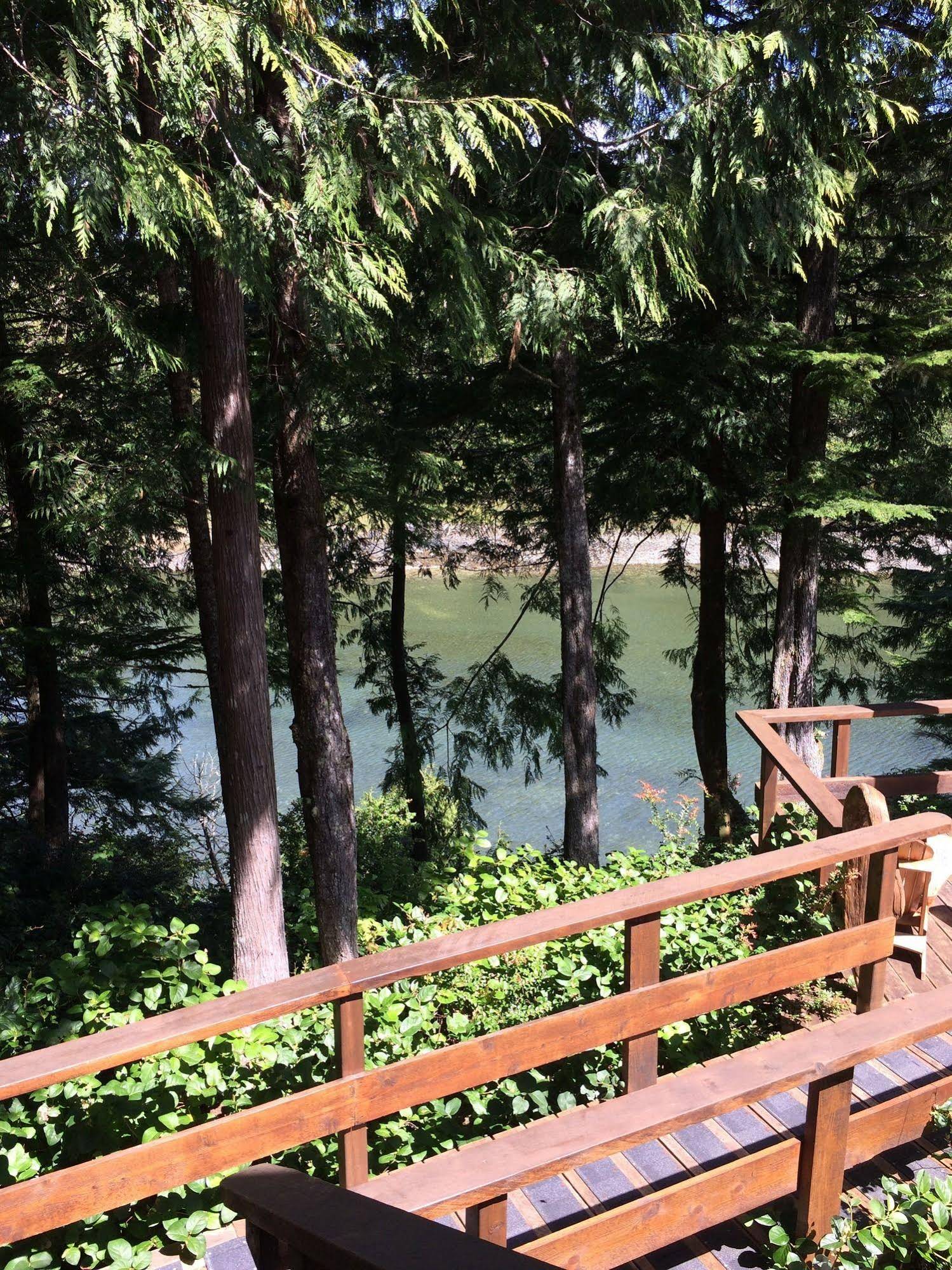 Wild Pacific Waterfront Cabins