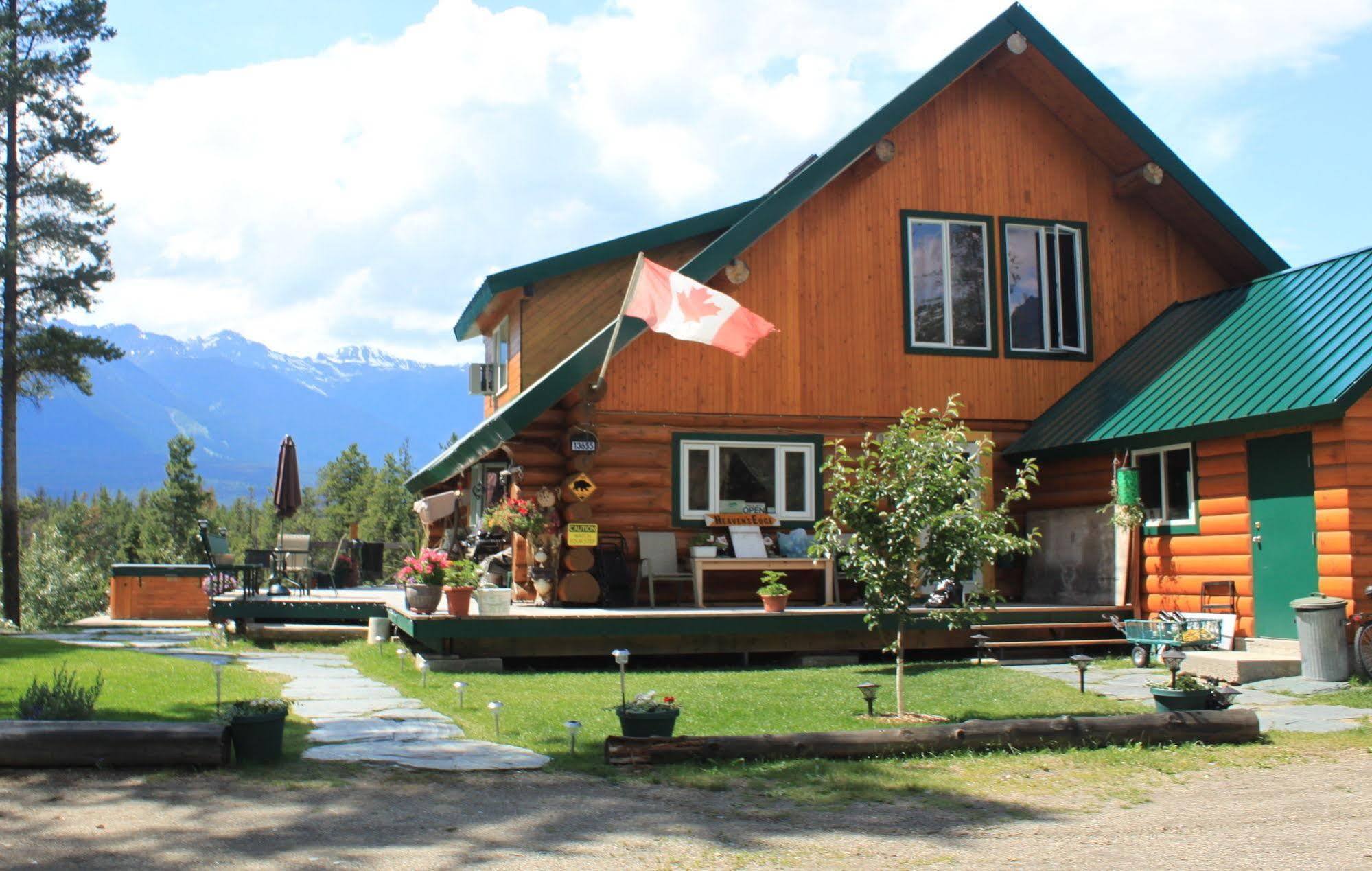 Heavens Edge Mountain Lodge