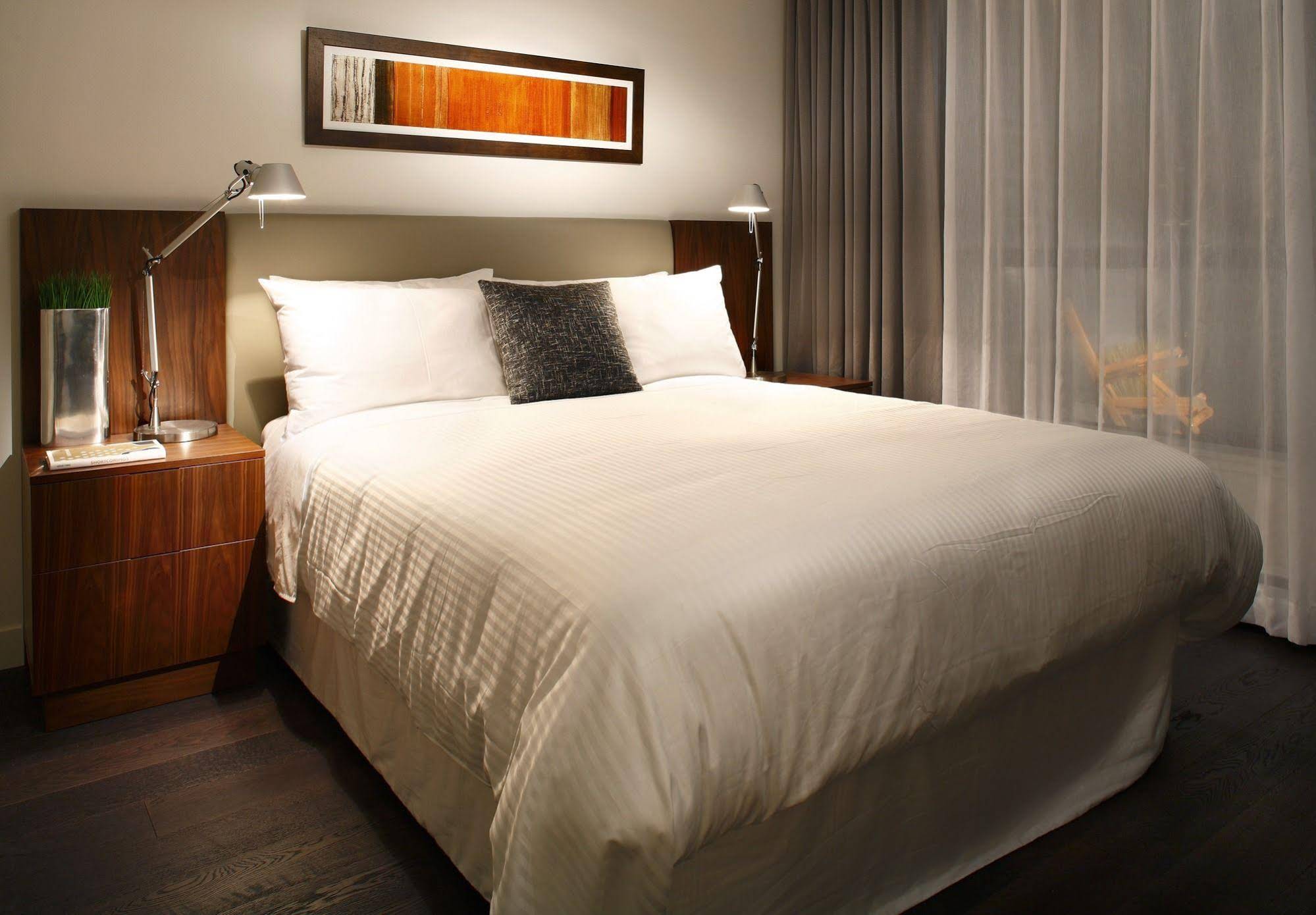 Level Hotels & Furnished Suites - Yaletown - Seymour