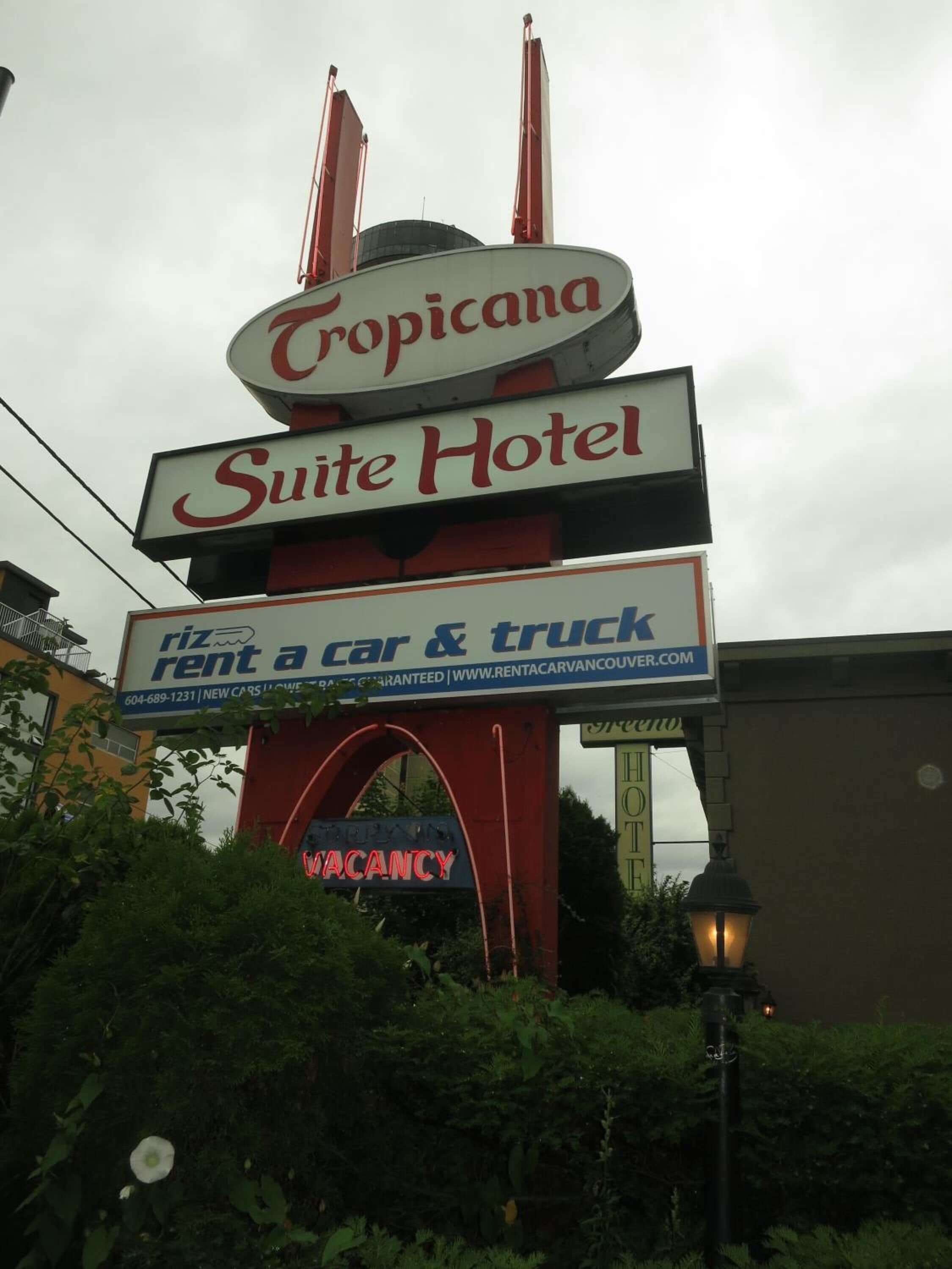 Tropicana Motor Inn