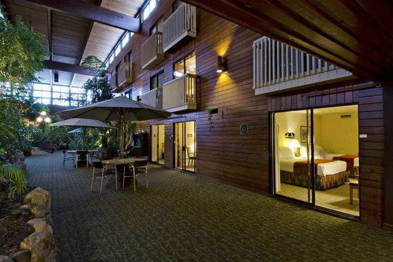 Prestige Vernon Lodge & Conference Centre
