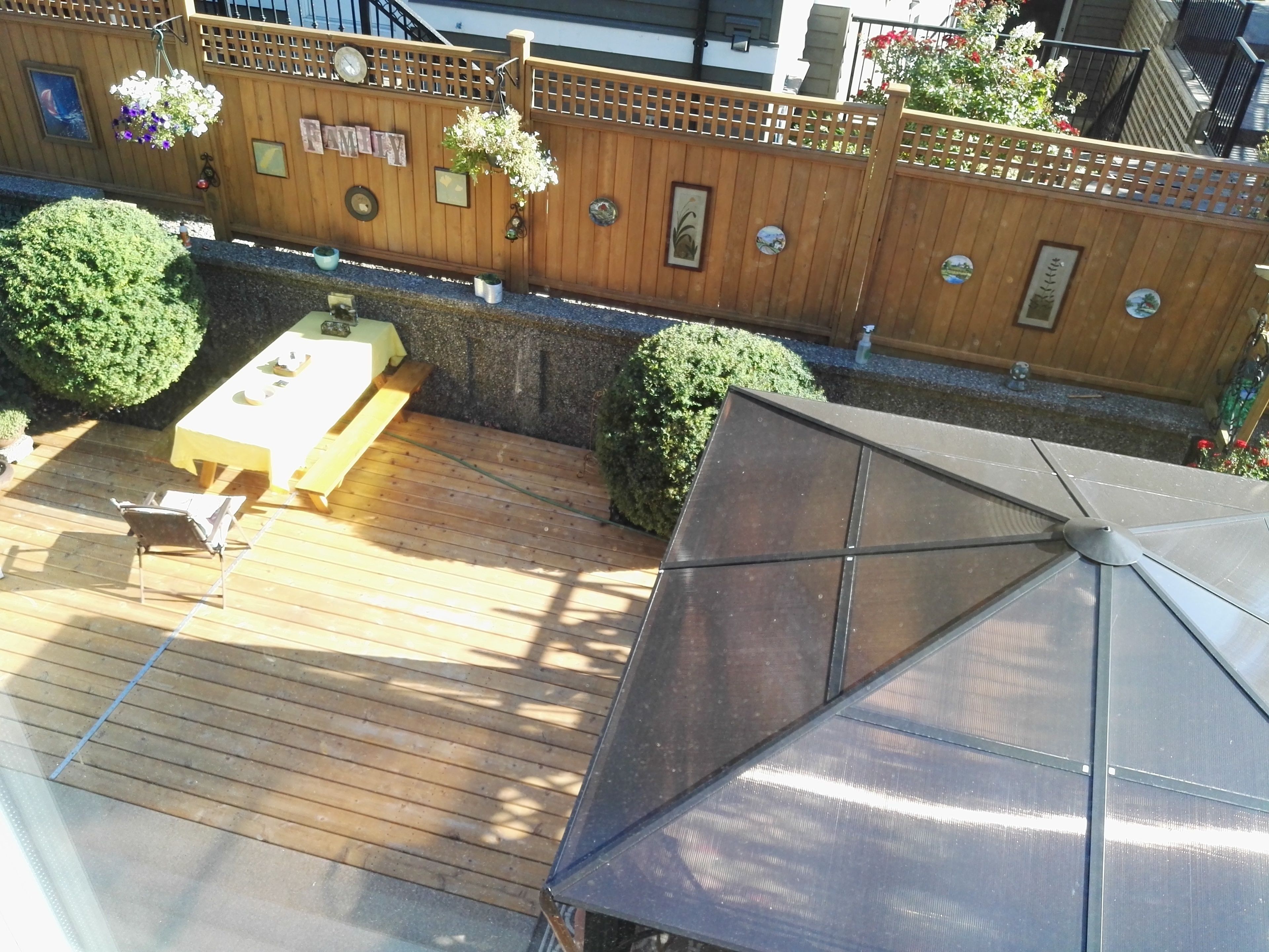 Sunny Island by White Rock