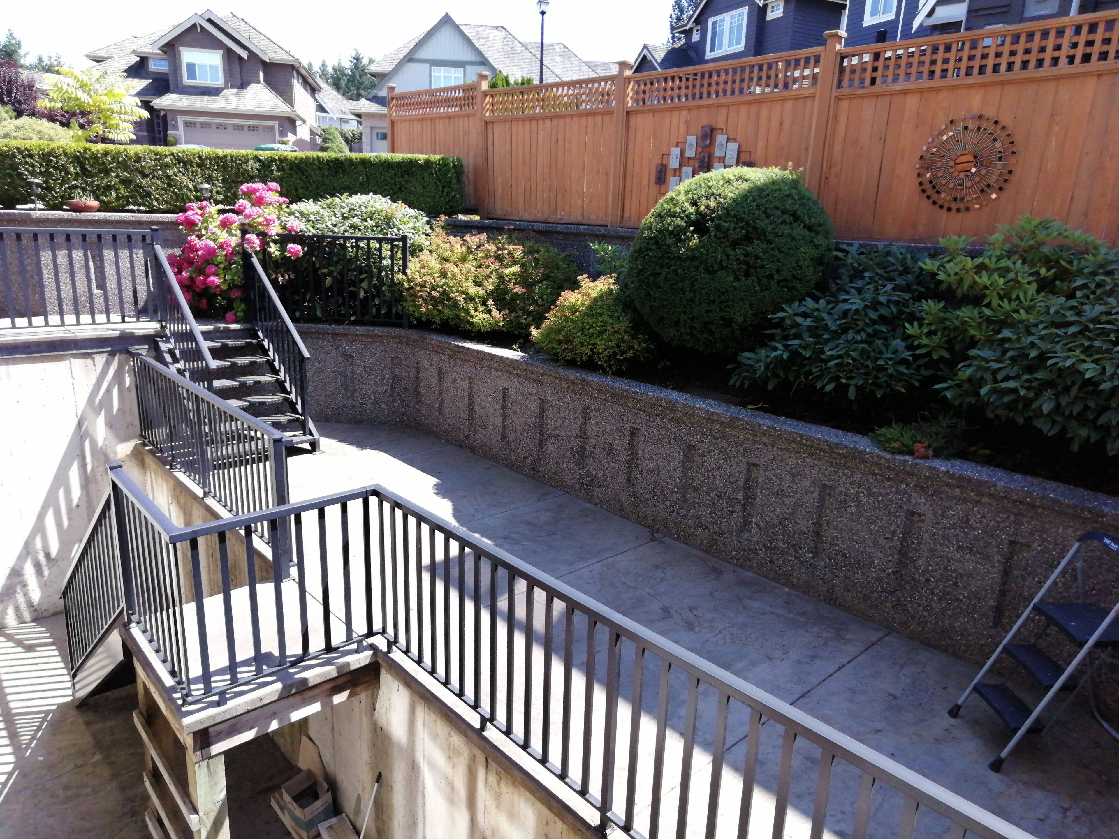 Sunny Island by White Rock