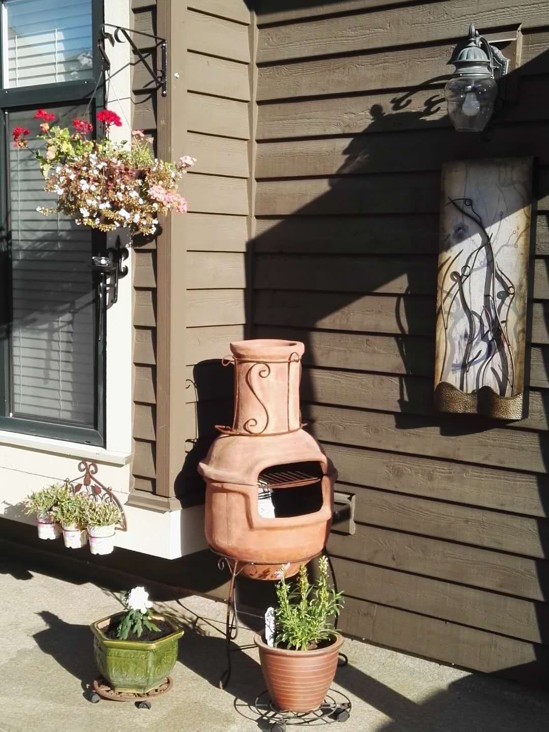 Sunny Island by White Rock