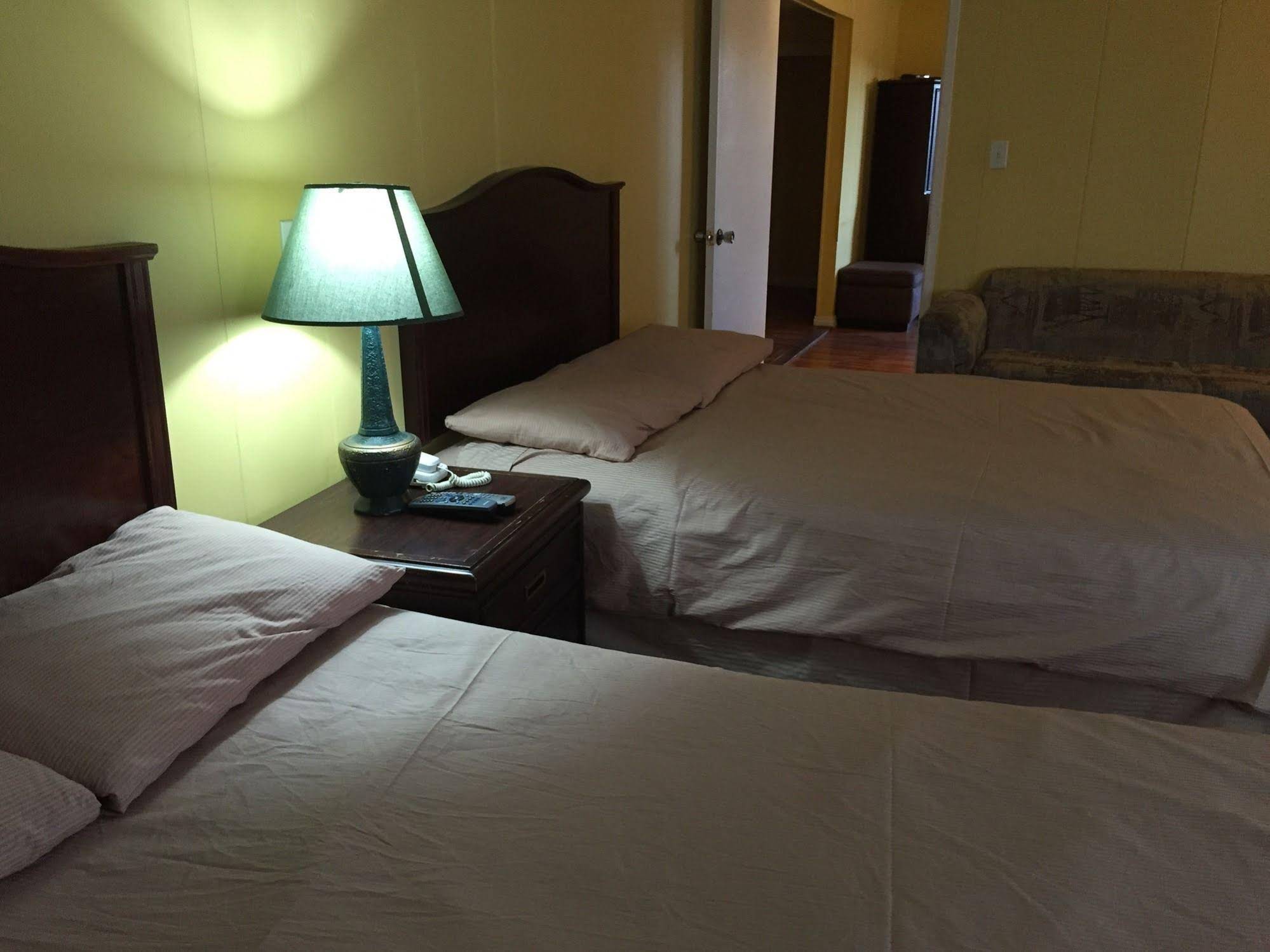 Stampeder Motel