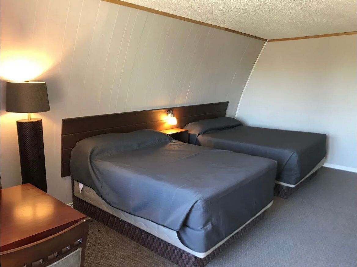 The Little Chalet Motel