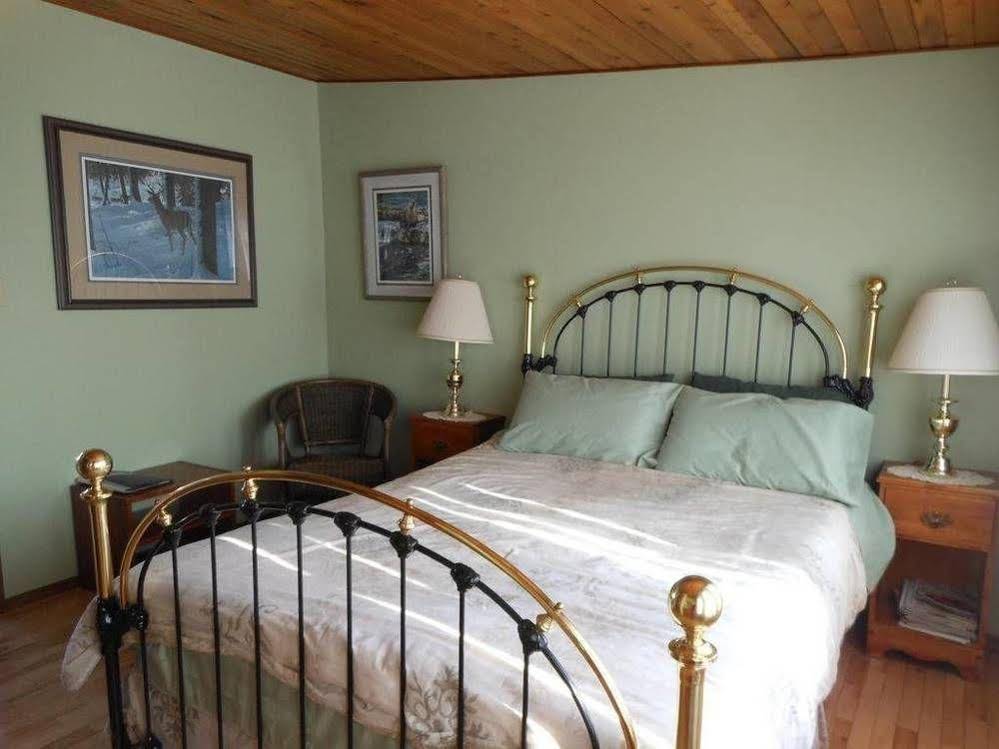 Solmundson Gesta Hus B&B and Wellness Centre