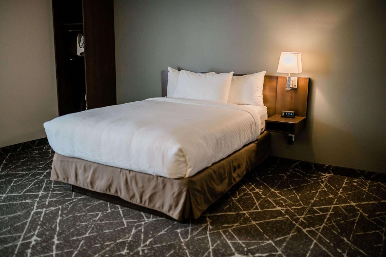 Microtel Inn and Suites by Wyndham Portage La Prairie