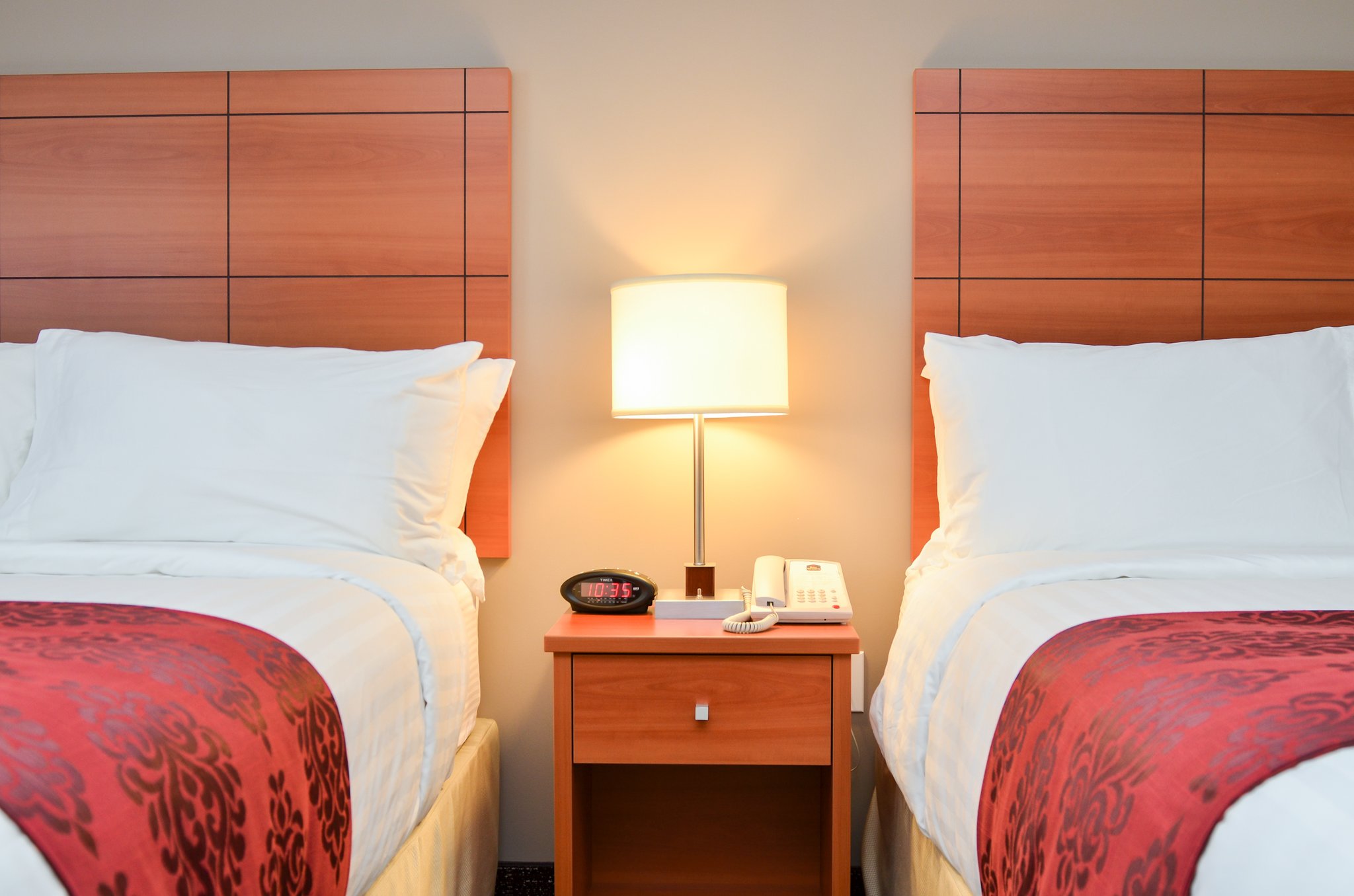 Best Western Thompson Hotel & Suites
