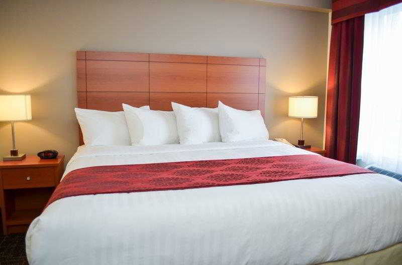 Best Western Thompson Hotel & Suites