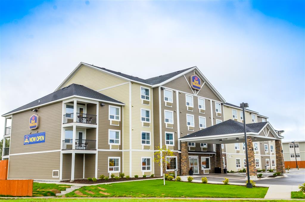 Best Western Thompson Hotel & Suites