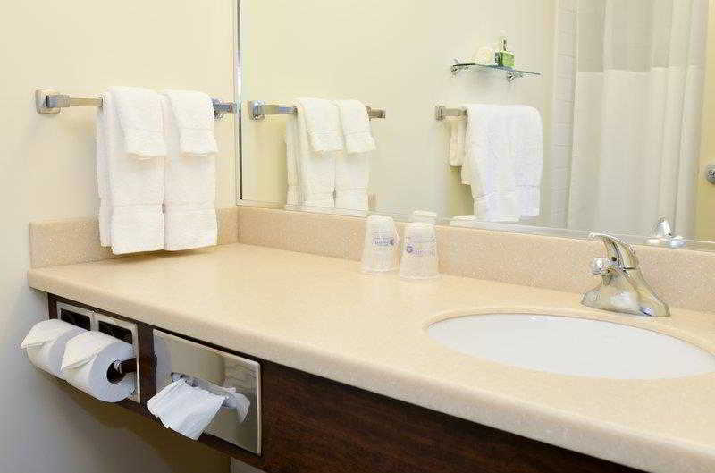 Best Western Thompson Hotel & Suites