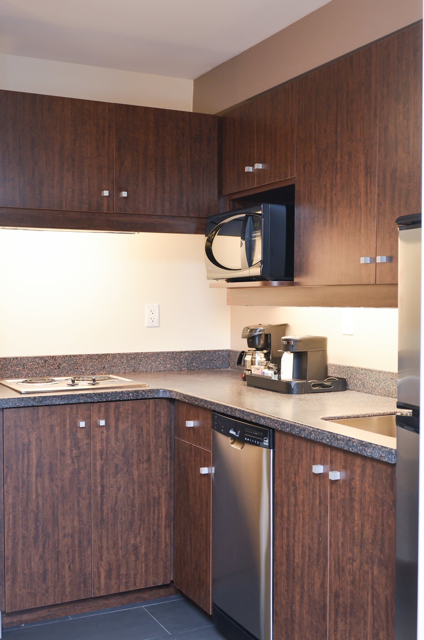Best Western Thompson Hotel & Suites