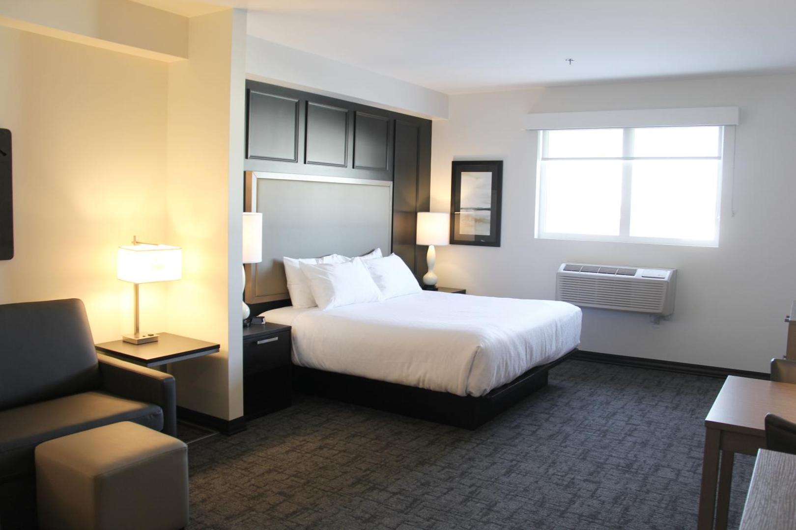 Best Western Plus Winkler