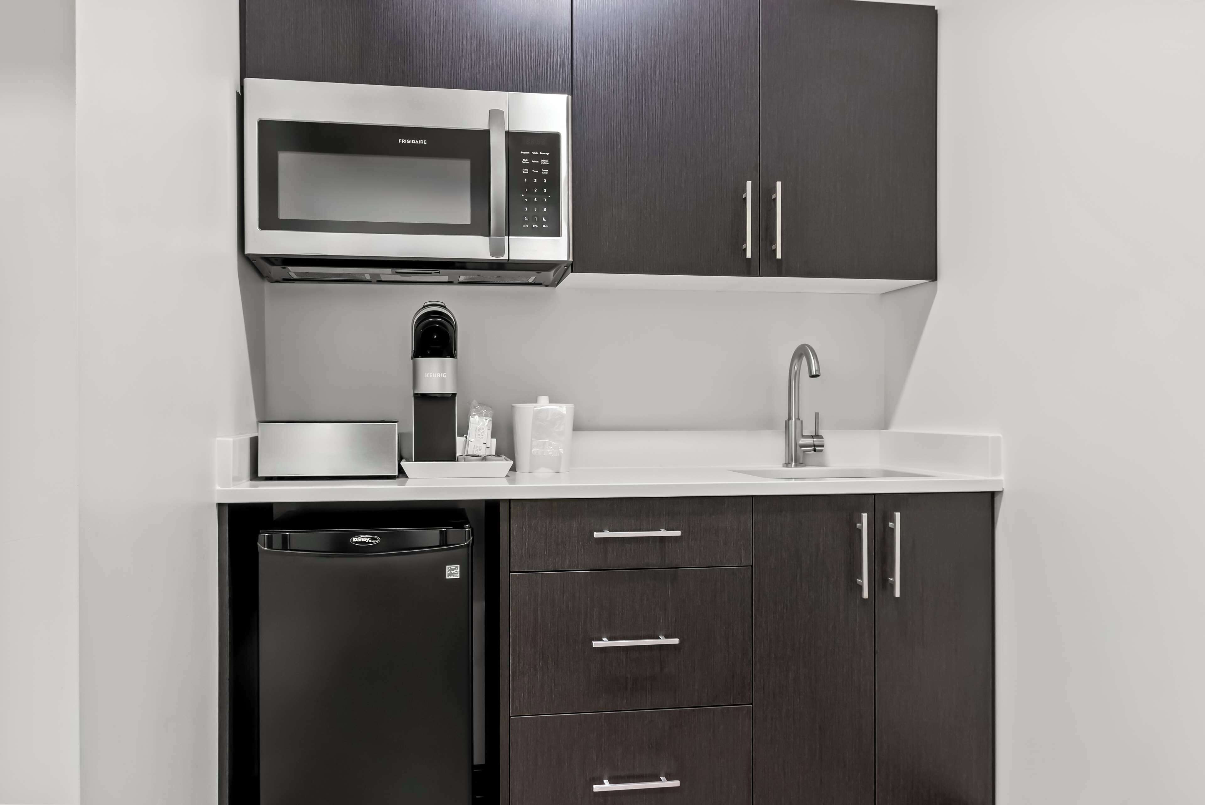 Best Western Plus Winkler