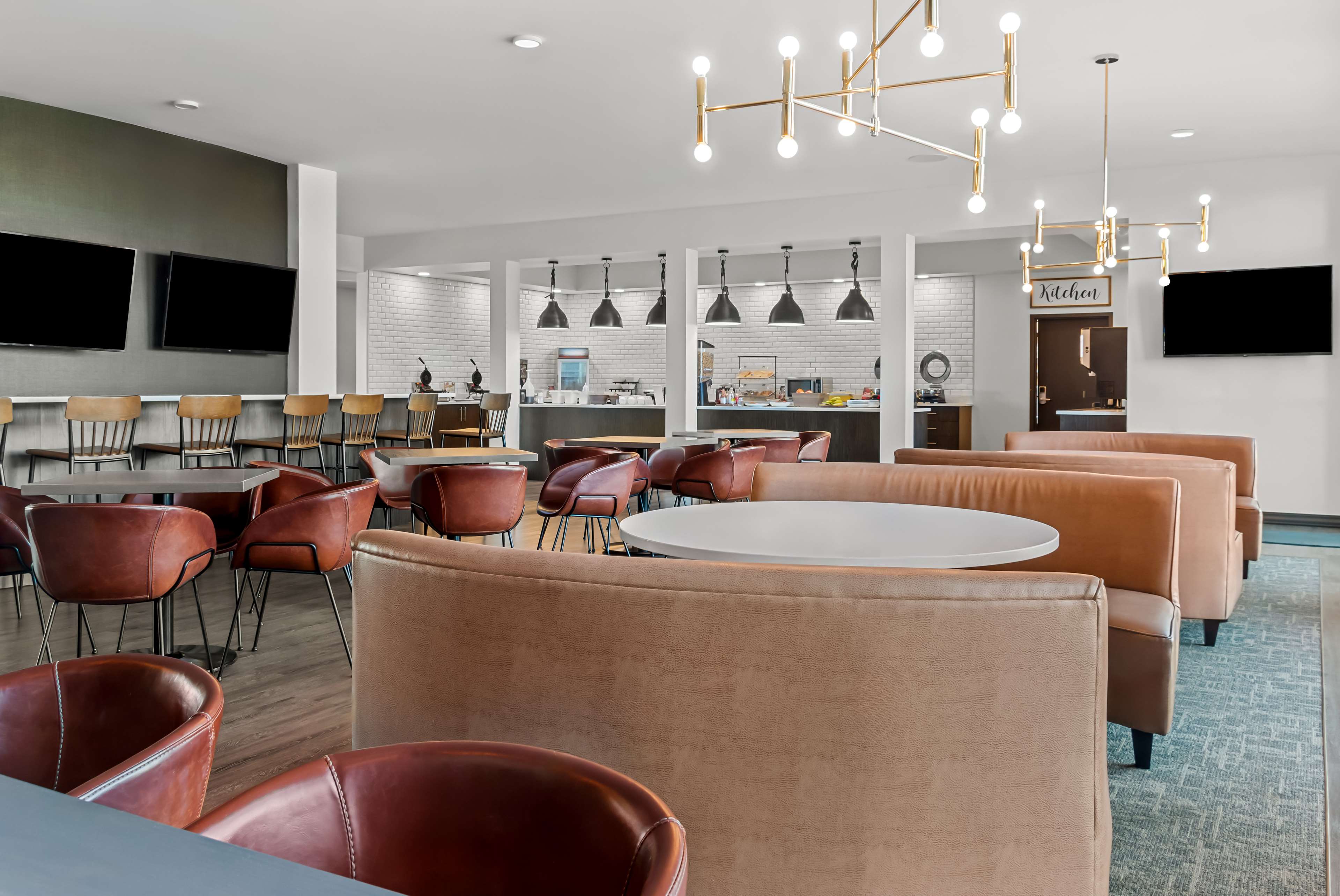 Best Western Plus Winkler