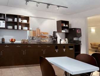 Super 8 by Wyndham Winnipeg East MB