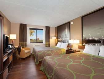 Super 8 by Wyndham Winnipeg East MB