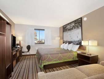 Super 8 by Wyndham Winnipeg East MB