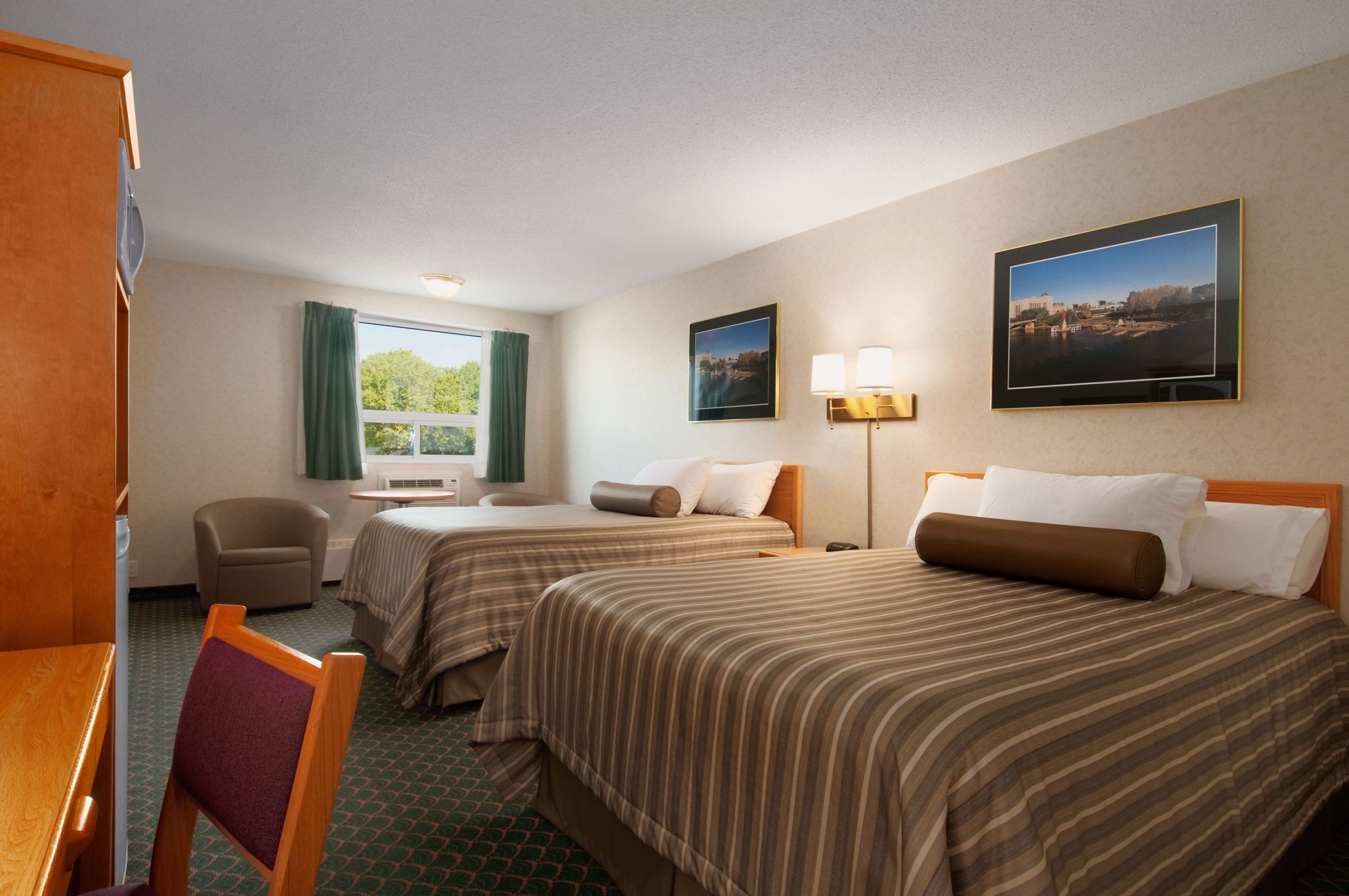 Travelodge by Wyndham Winnipeg East