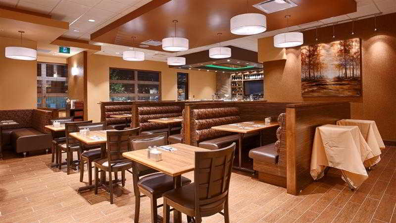 Best Western Plus Bathurst Hotel & Suites