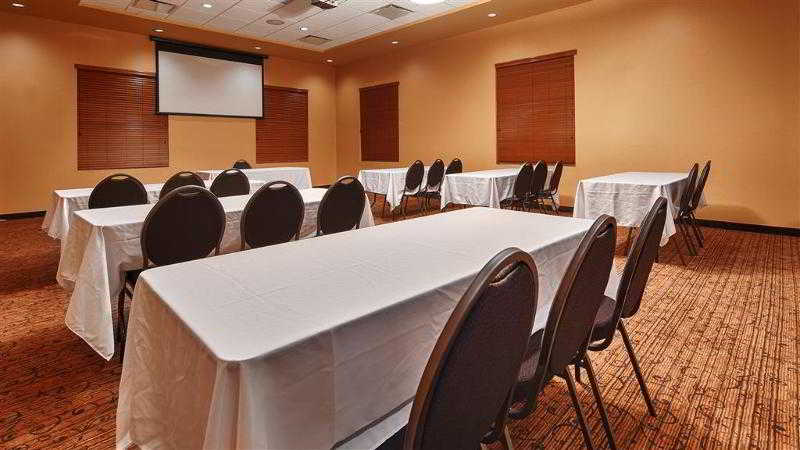 Best Western Plus Bathurst Hotel & Suites
