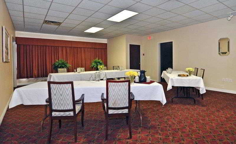 Days Inn by Wyndham Dalhousie