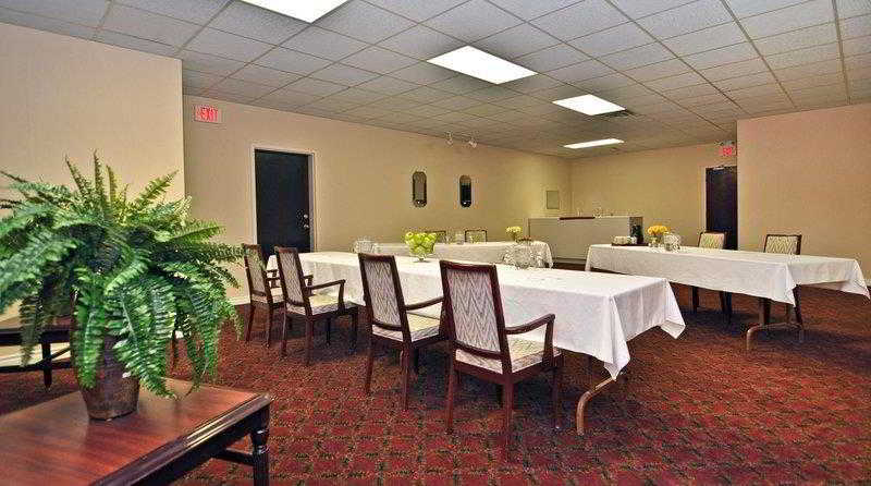 Days Inn by Wyndham Dalhousie