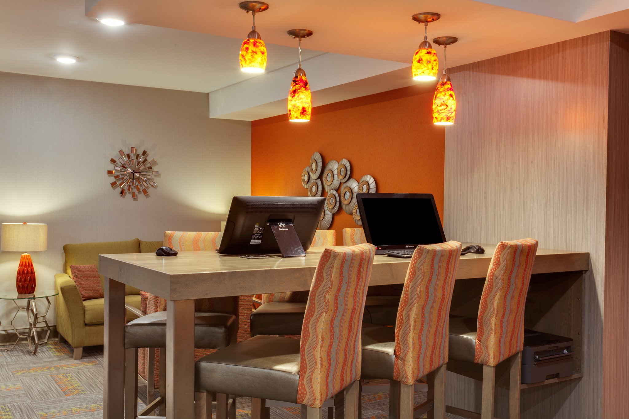Holiday Inn Express & Suites Fredericton