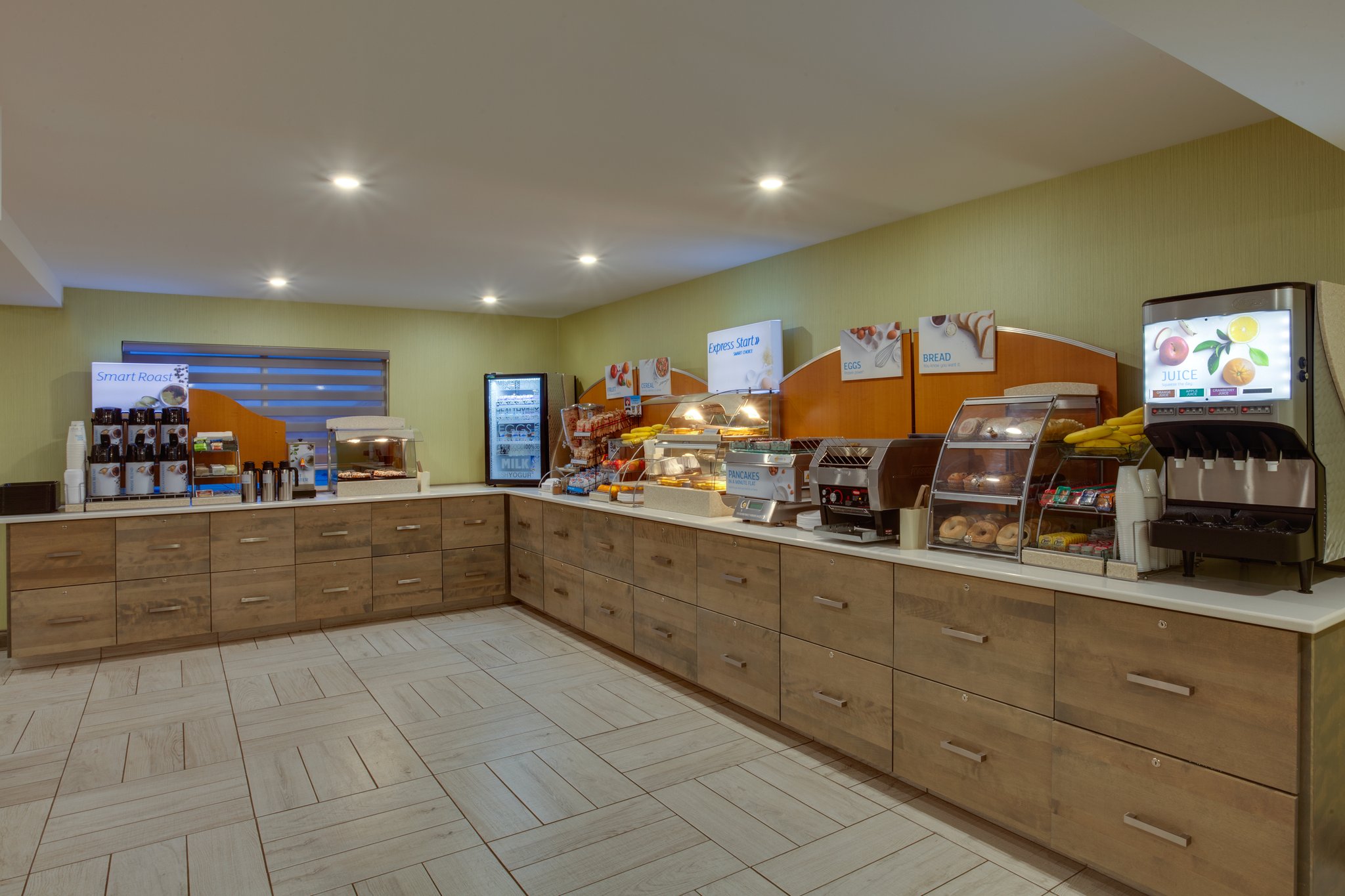 Holiday Inn Express & Suites Fredericton