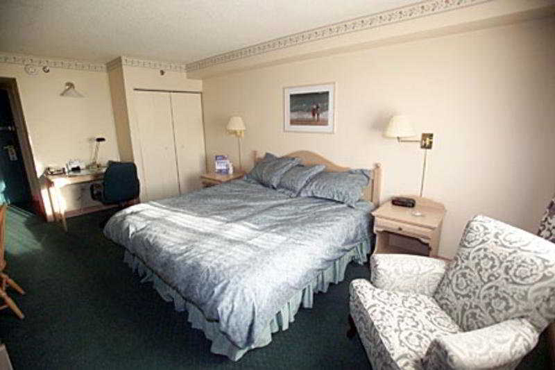 Holiday Inn Express & Suites Fredericton