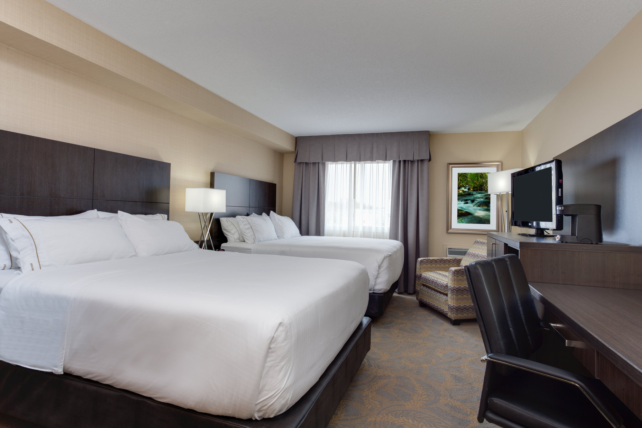 Holiday Inn Express & Suites Fredericton