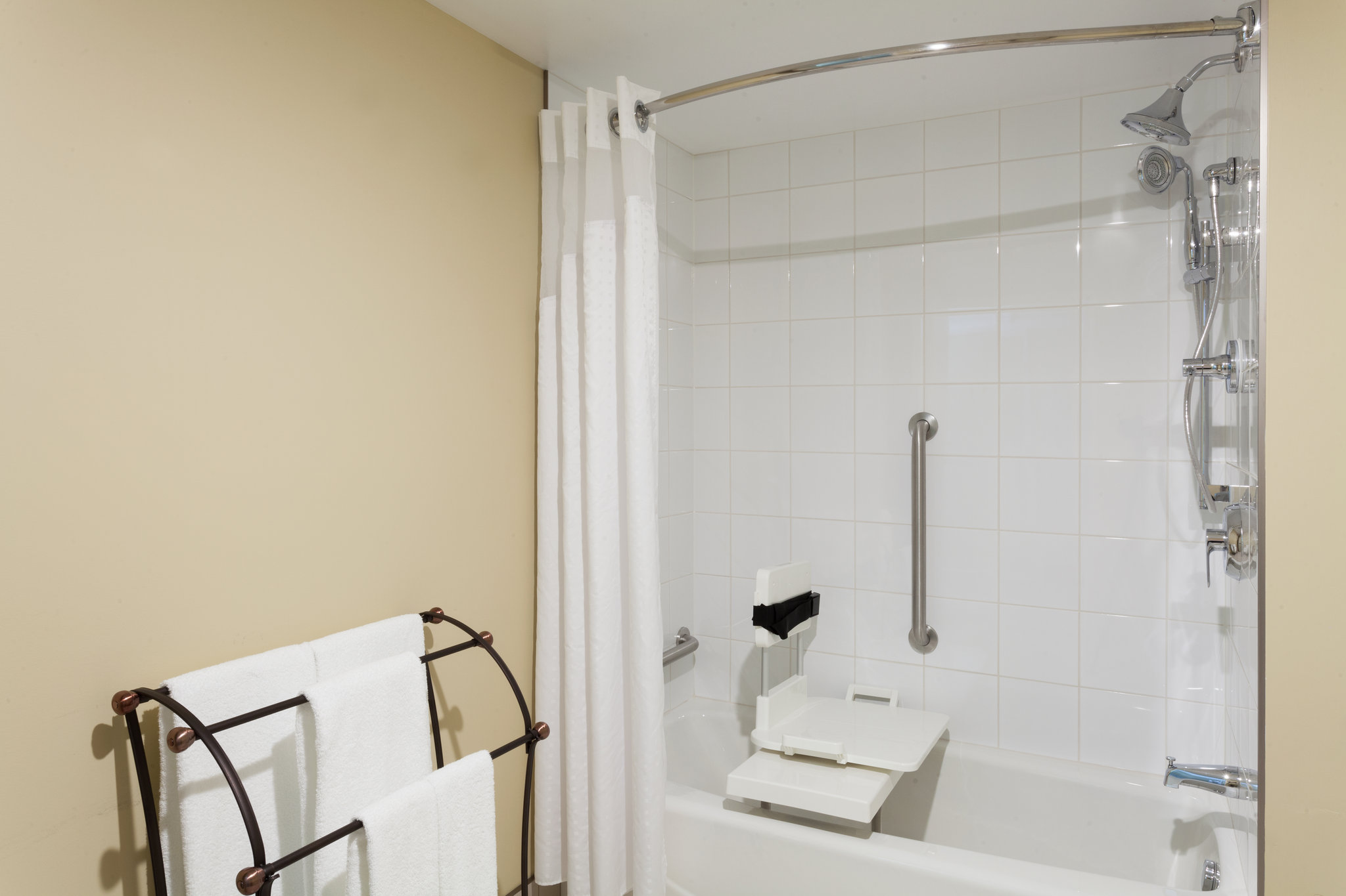 Holiday Inn Express & Suites Fredericton