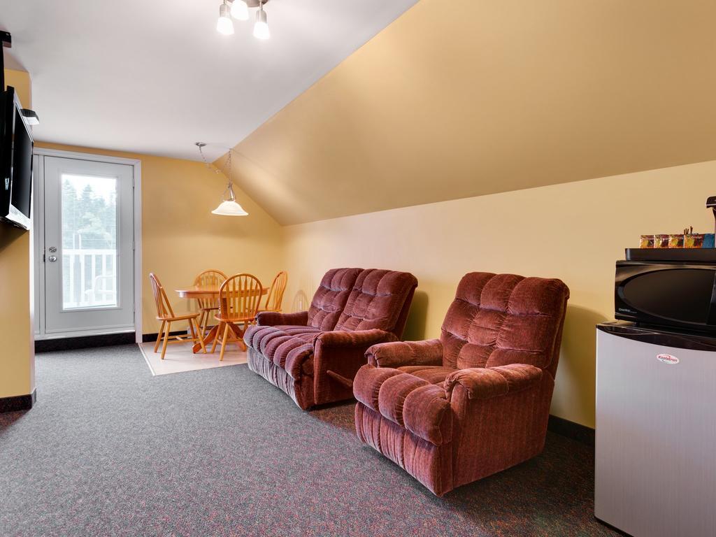 Travellers Inn Fredericton NB