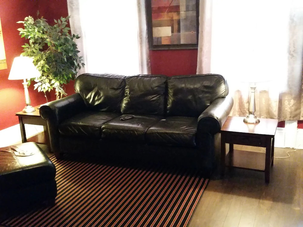Work-Play Suites Union