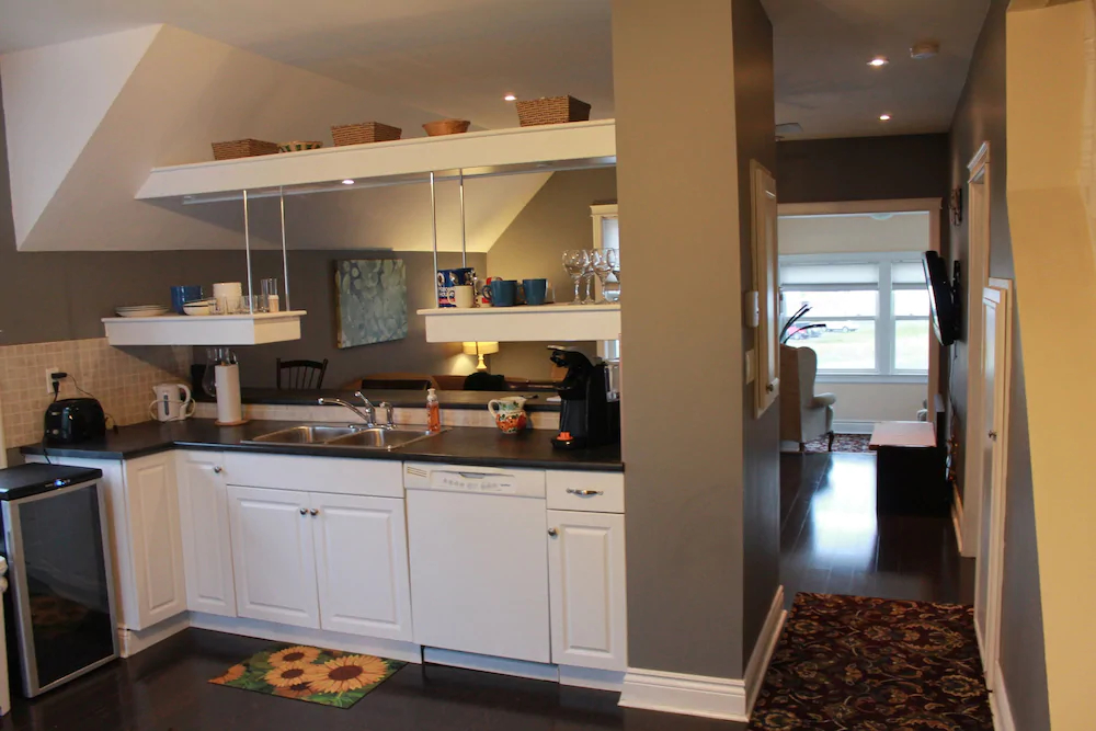 Work-Play Suites Union