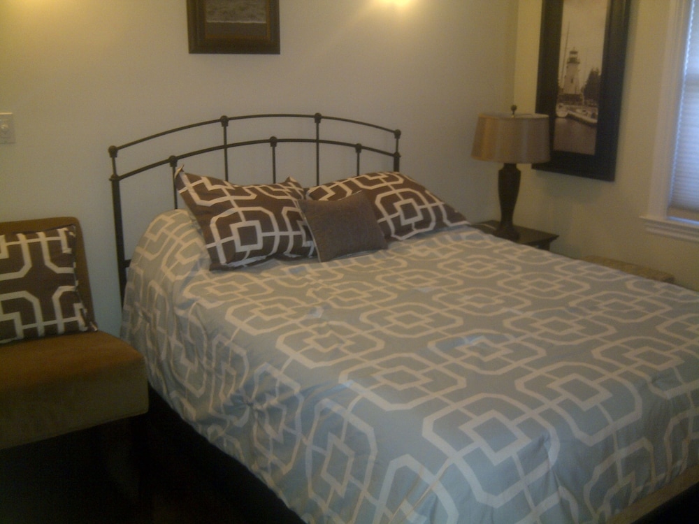 Work-Play Suites Union