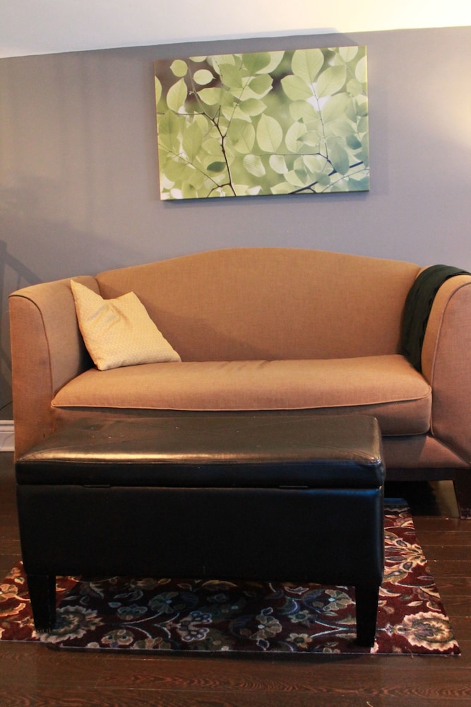 Work-Play Suites Union