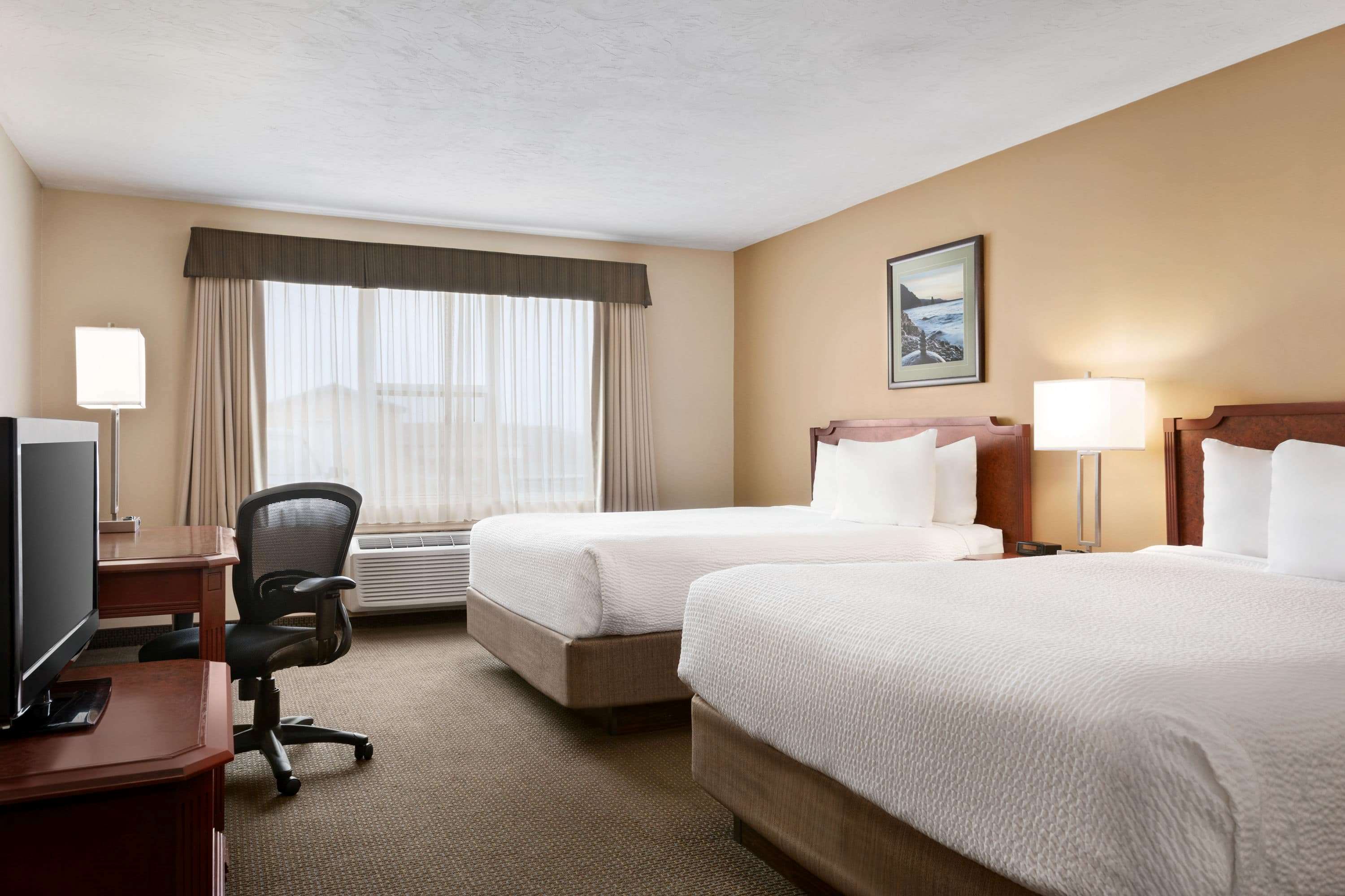 Days Inn & Suites by Wyndham Moncton