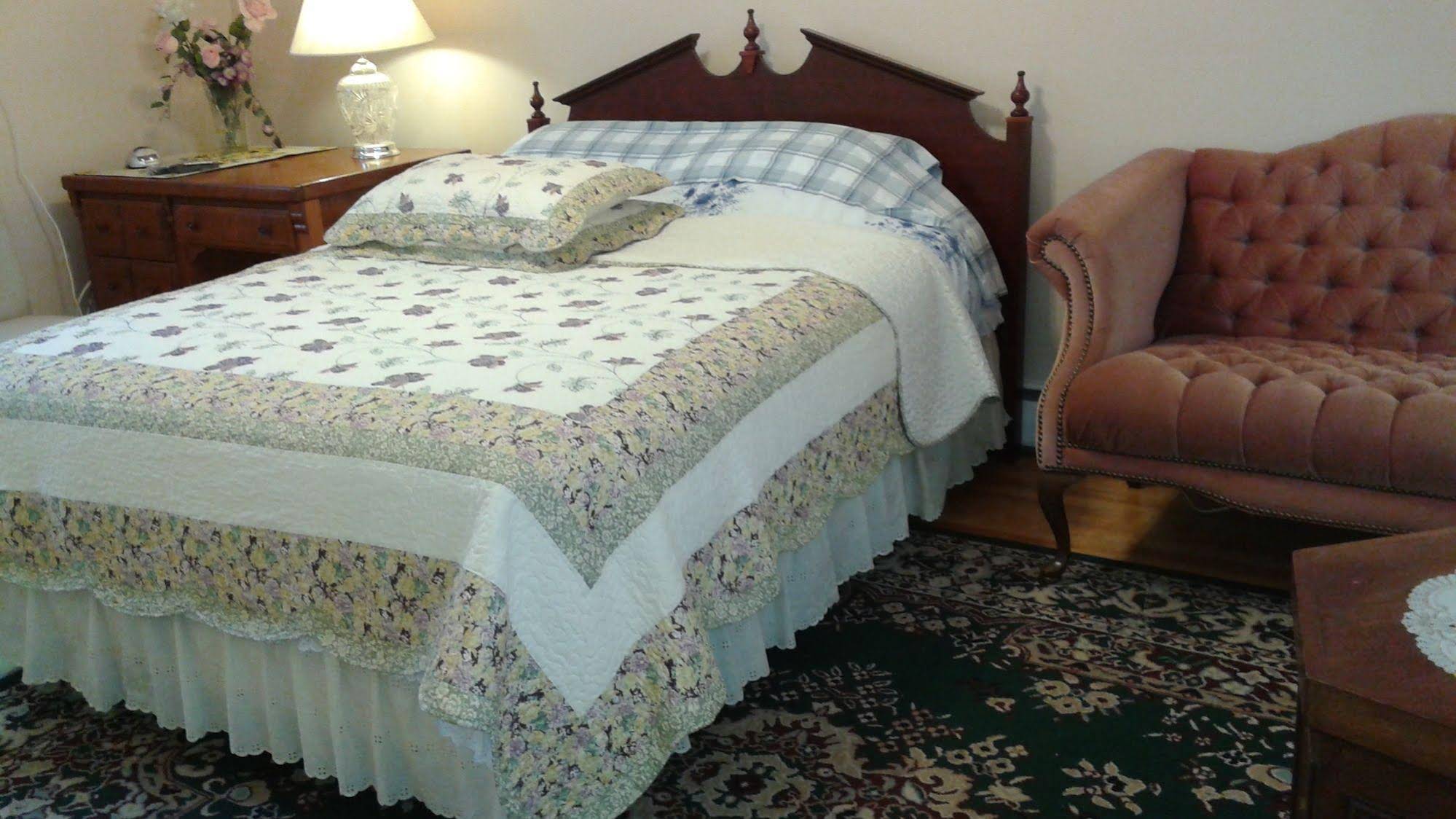 Glory Inn Downtown Bed & Breakfast