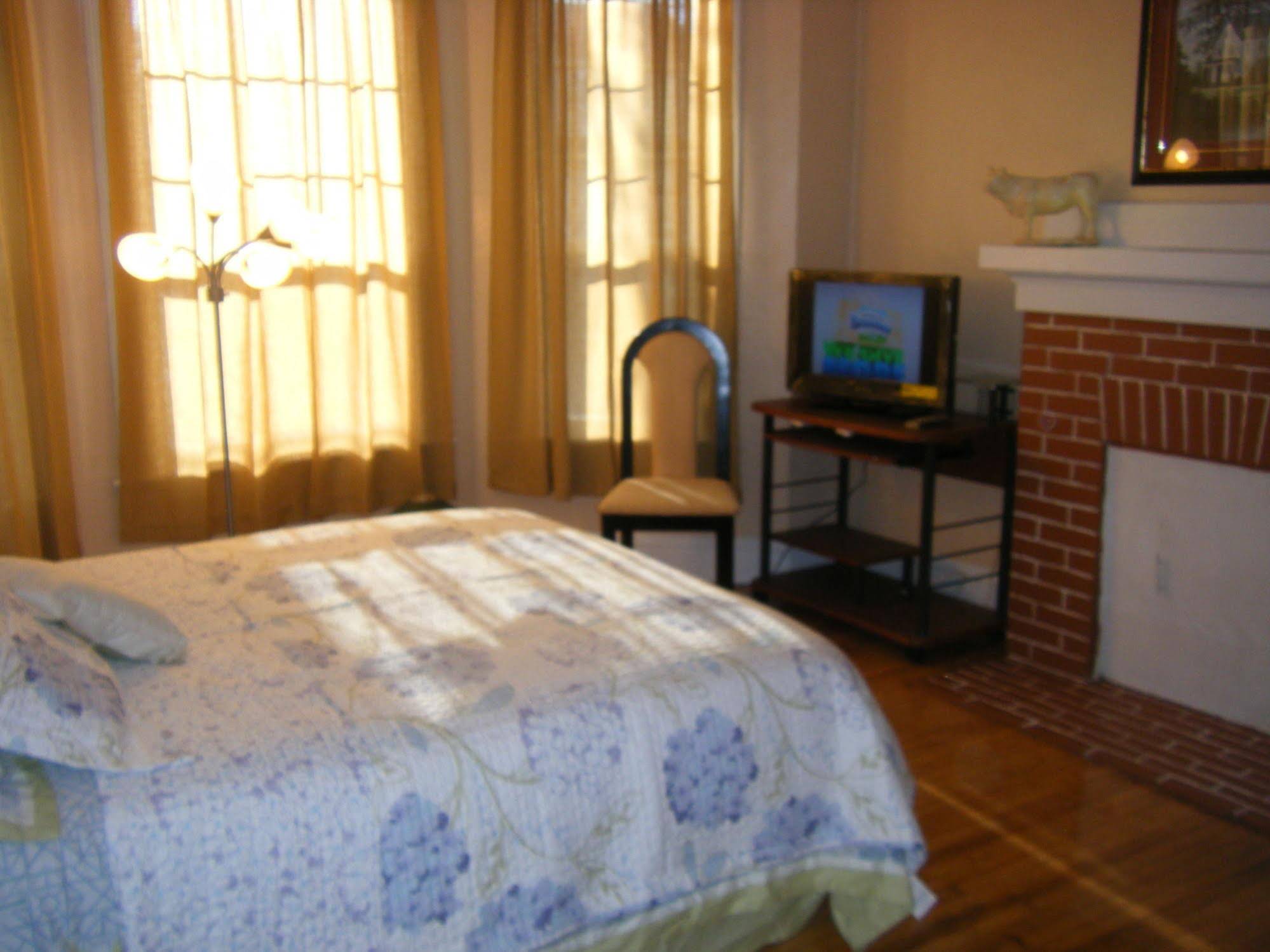 Glory Inn Downtown Bed & Breakfast