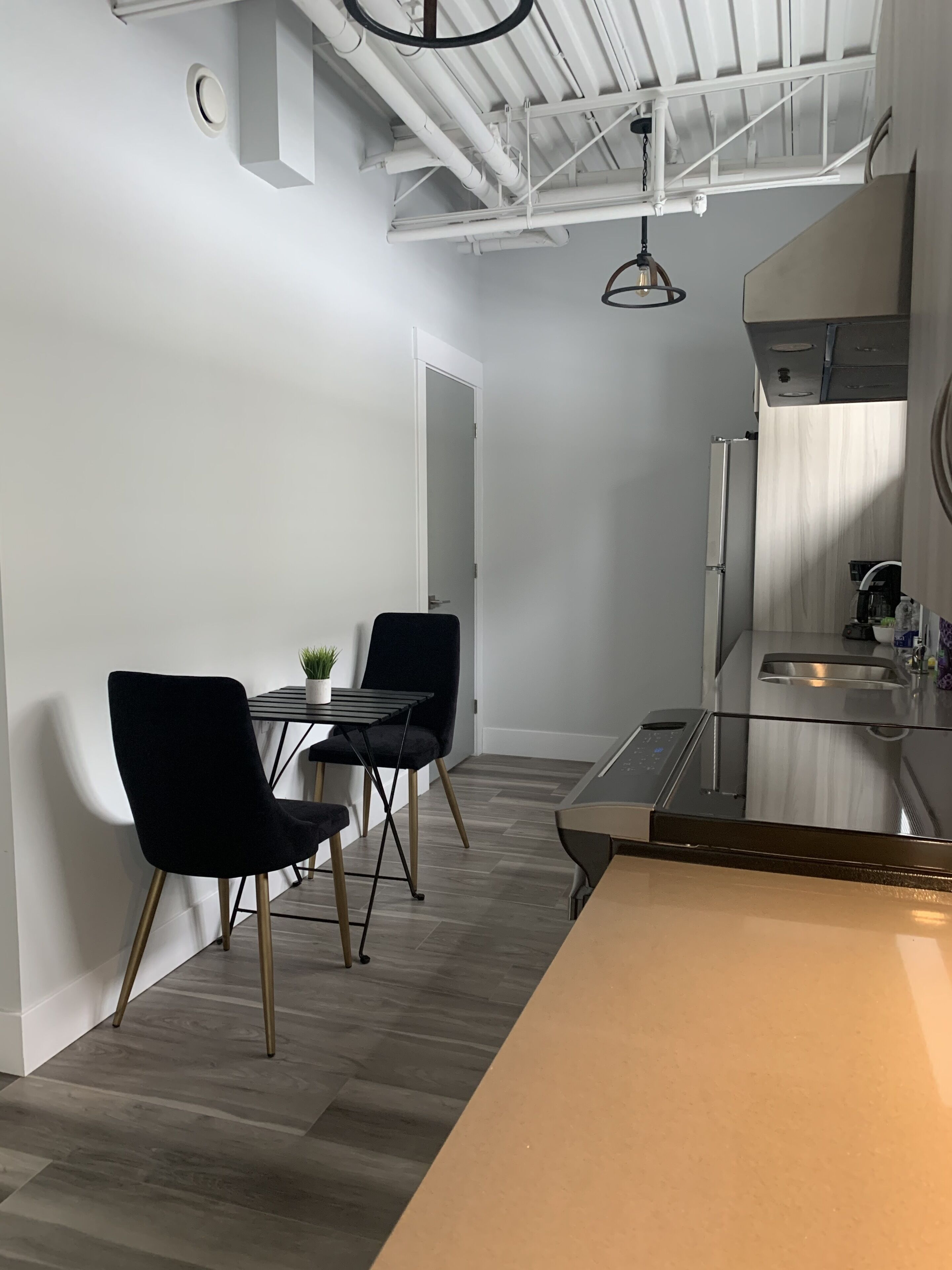 Station 1 - Suites Boutique Hotel