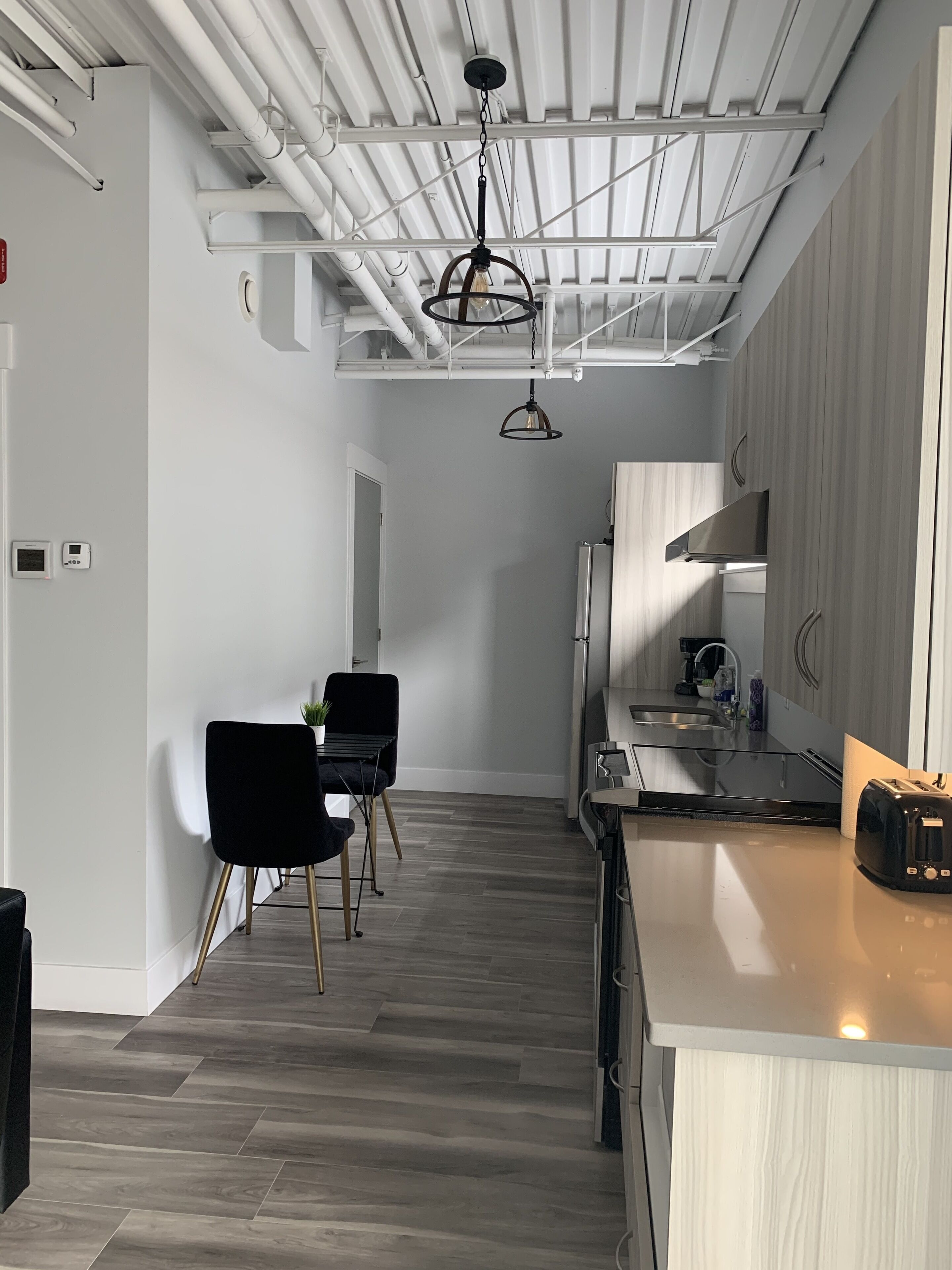 Station 1 - Suites Boutique Hotel