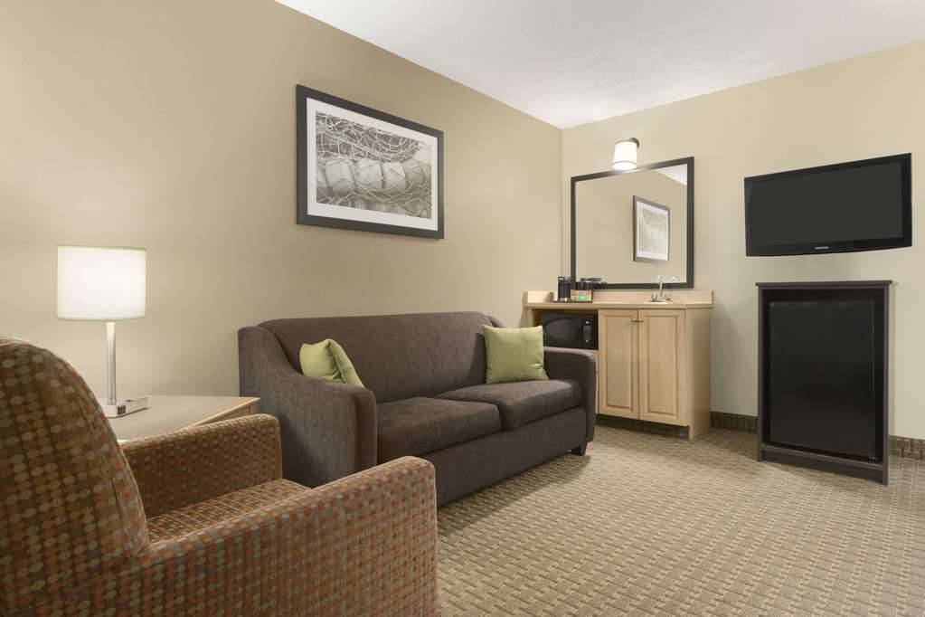 Travelodge Suites by Wyndham Moncton