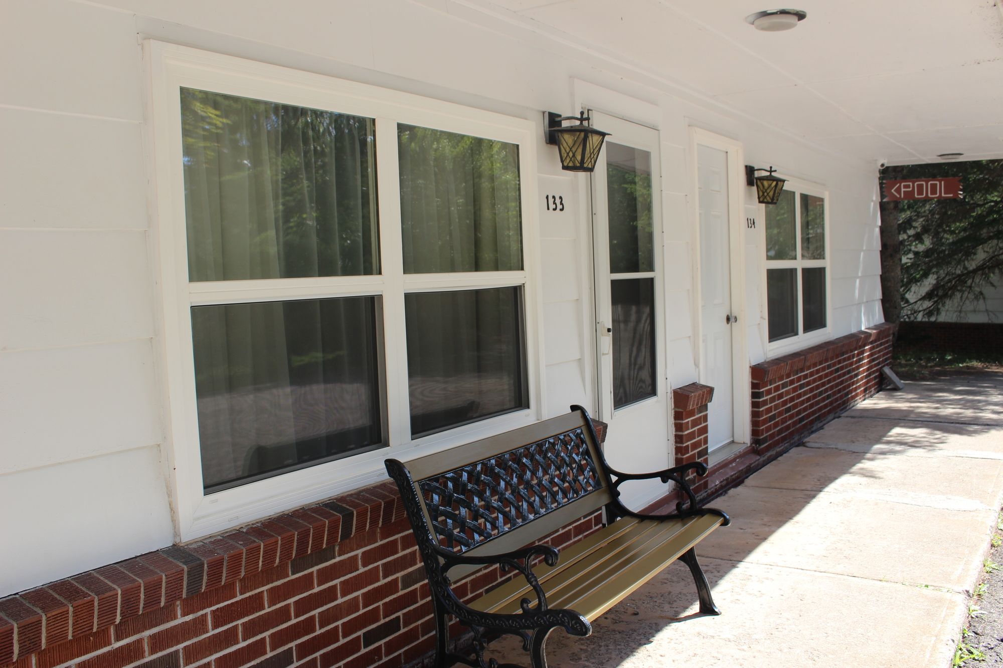 Timberland Motel & Restaurant