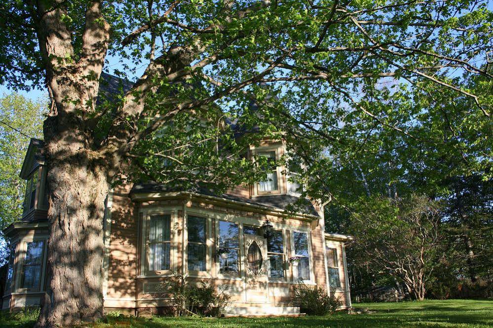 Sackville Bed & Breakfast