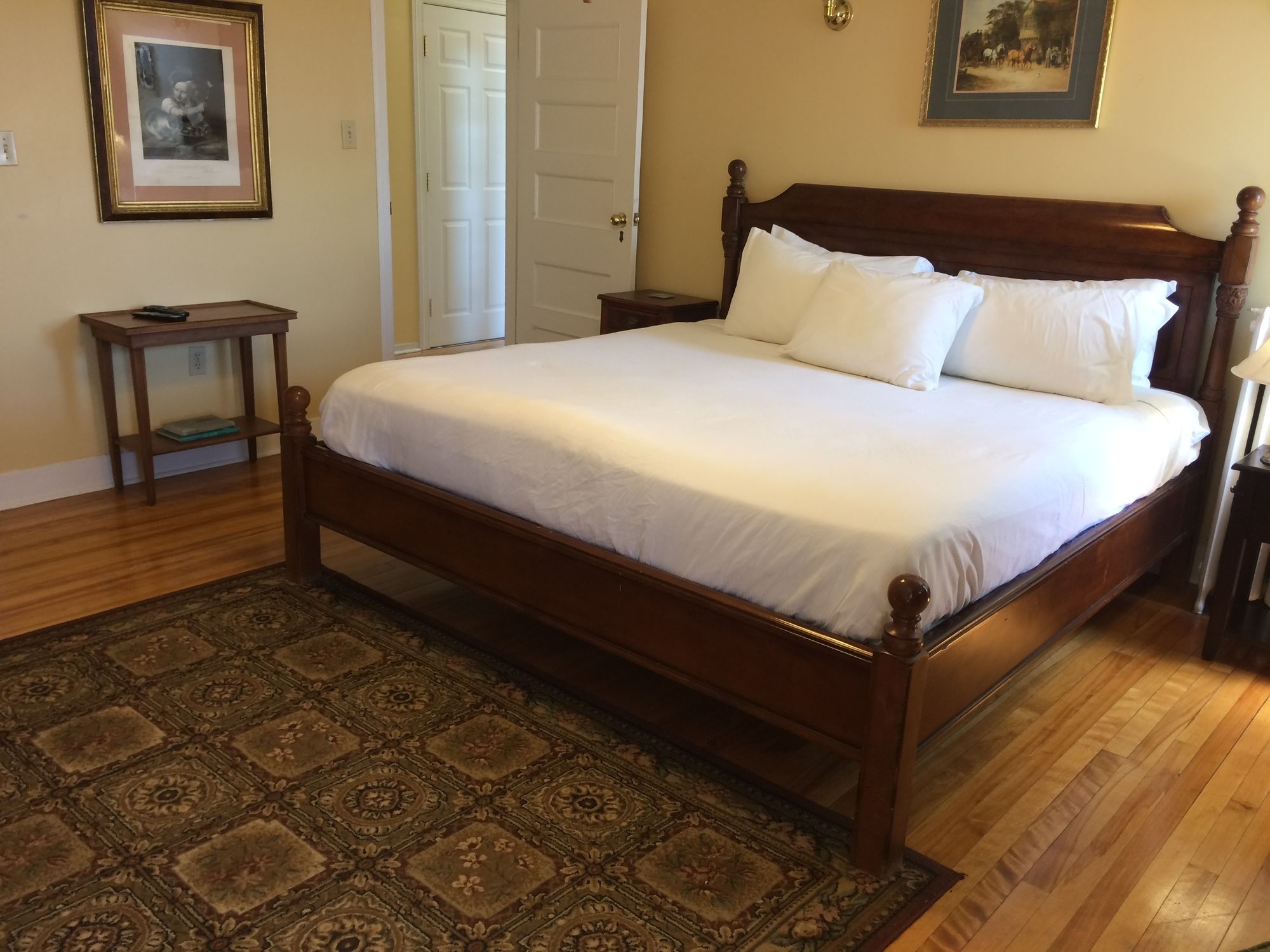 Chipman Hill Suites - Mecklenburg Street