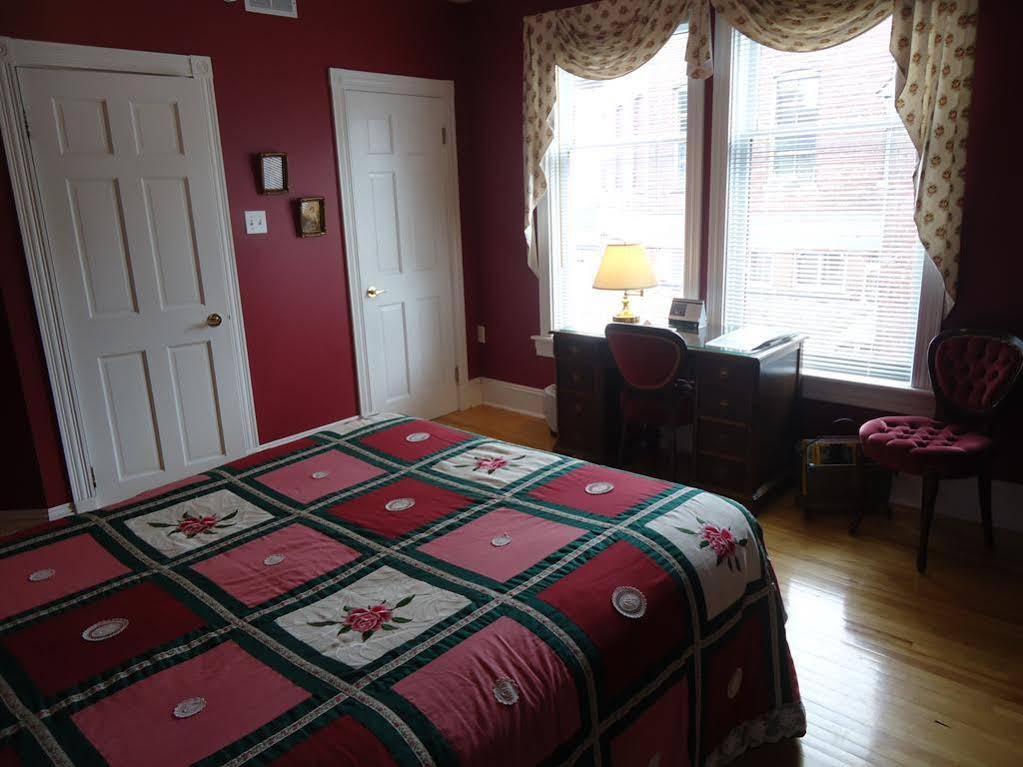 Mahogany Manor B&B